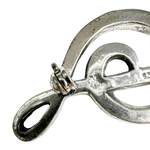 Silver & Marcasite Treble Clef Pin Brooch - Picture 9 of 12